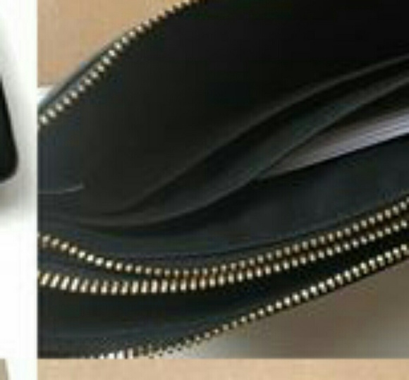 🍒COACH LARGE DOUBLE ZIP WRISTLET🍒 - Picture 4 of 8